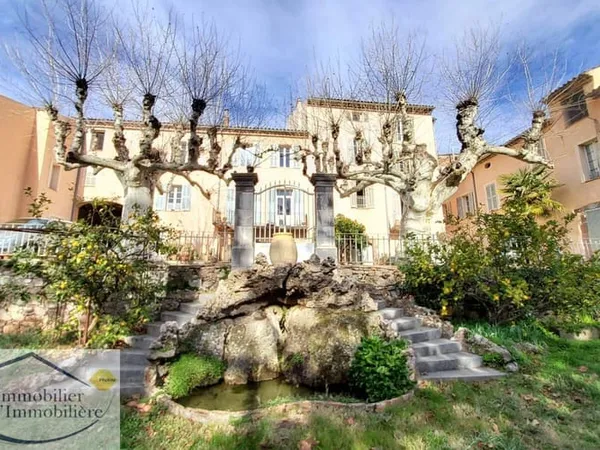 Villa 20 pièces 580 m²