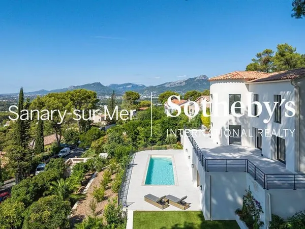 Maison 6 pièces 225 m²