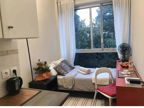 Appartement 1 pièce 14 m²