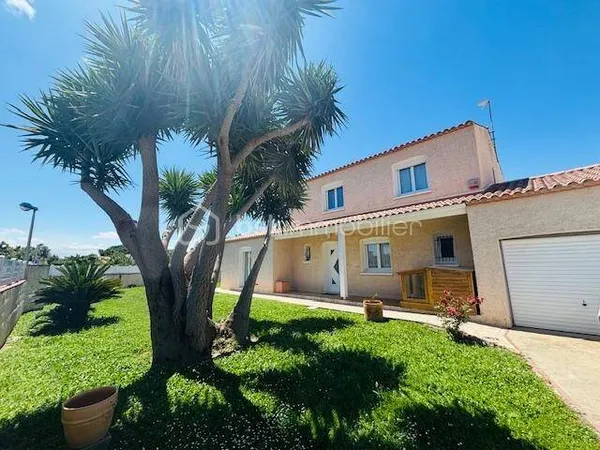 Villa 7 pièces 145 m²