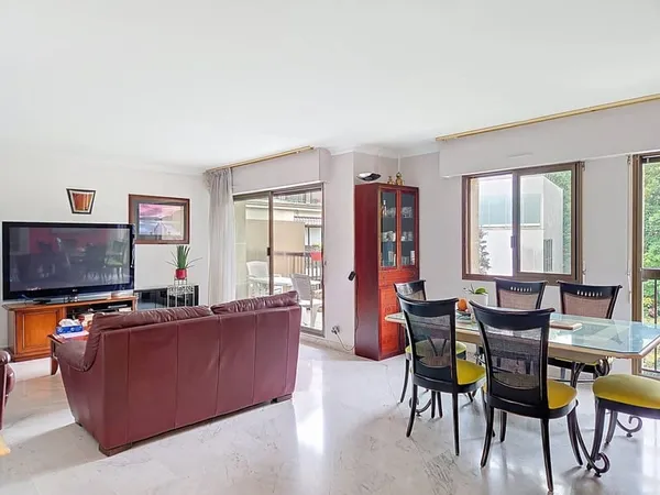 Appartement 5 pièces 130 m²