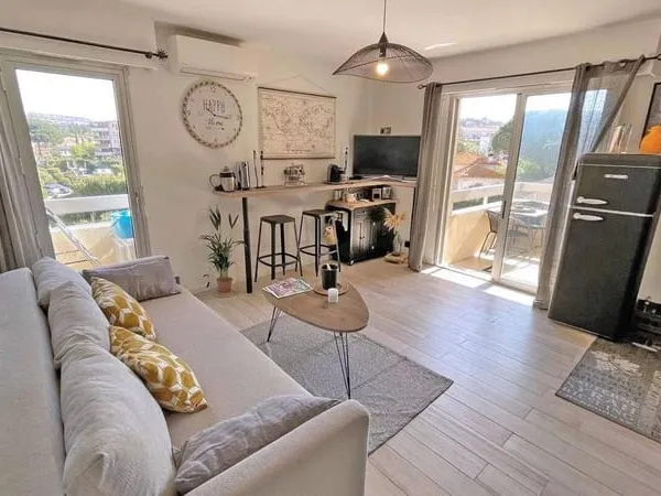 Studio 1 pièce 26 m²