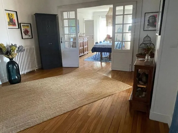 Appartement 7 pièces 252 m²