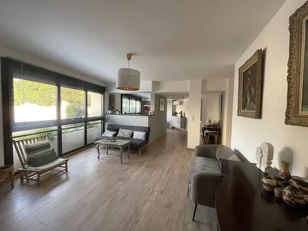 Appartement 4 pièces 107 m²