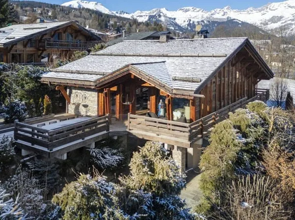 Chalet 9 pièces 439 m²