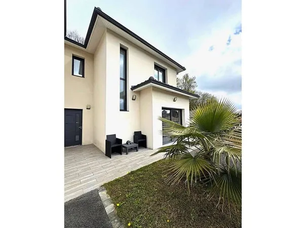 Maison 5 pièces 142 m²