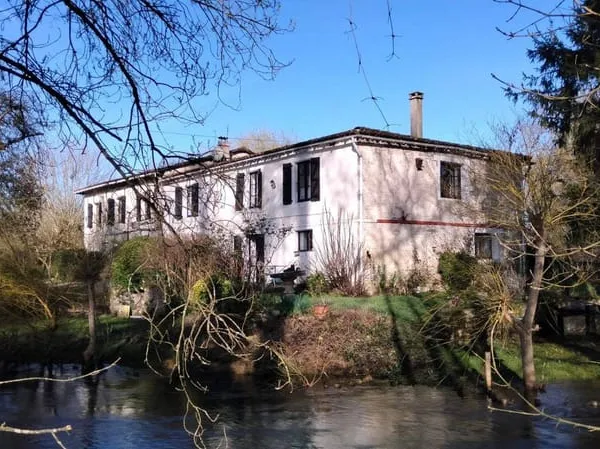 Maison 13 pièces 340 m²