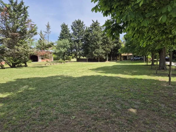 Terrain 1233 m²