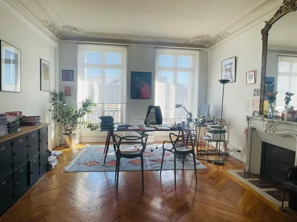 Appartement 5 pièces 146 m²