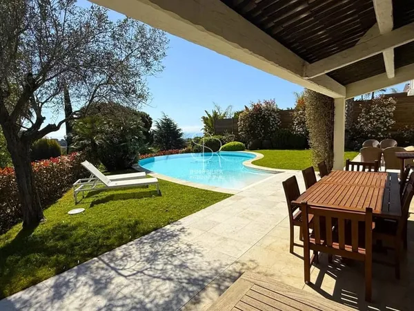 Villa 5 pièces 130 m²