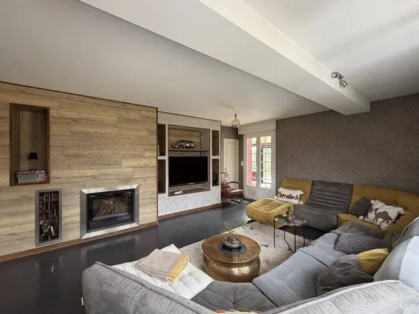 Maison 6 pièces 160 m²