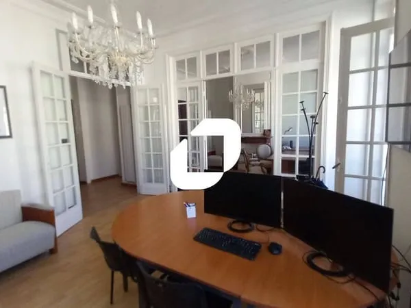Bureaux 105 m²