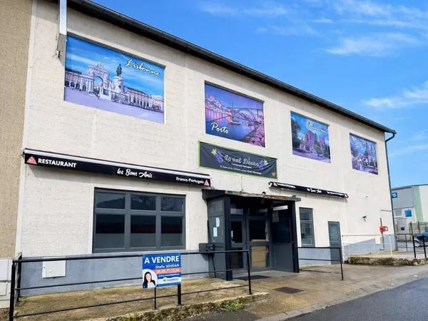Local commercial 400 m²