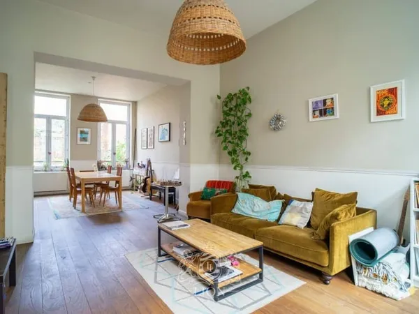 Maison 8 pièces 265 m²