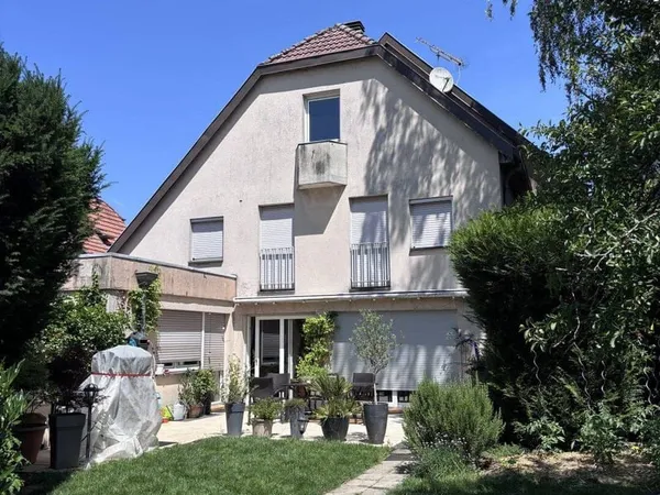 Maison 7 pièces 285 m²