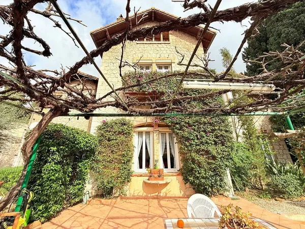 Villa 7 pièces 150 m²