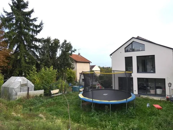 Maison 8 pièces 174 m²