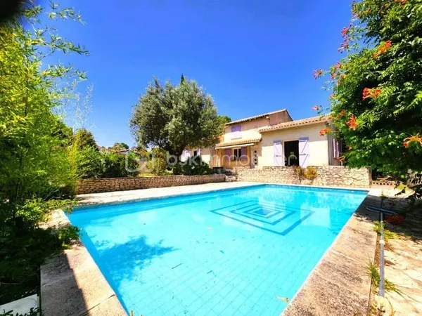 Villa 4 pièces 124 m²