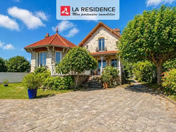Maison 7 pièces 142 m²