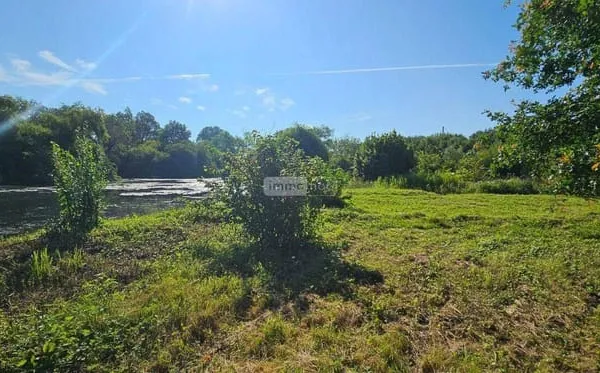 Terrain 1633 m²