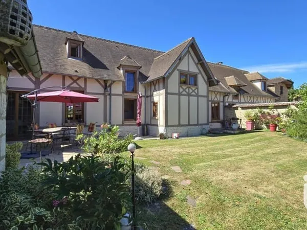 Maison 9 pièces 240 m²