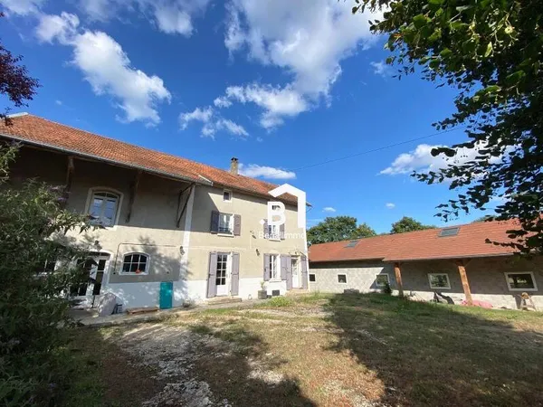Villa 6 pièces 162 m²