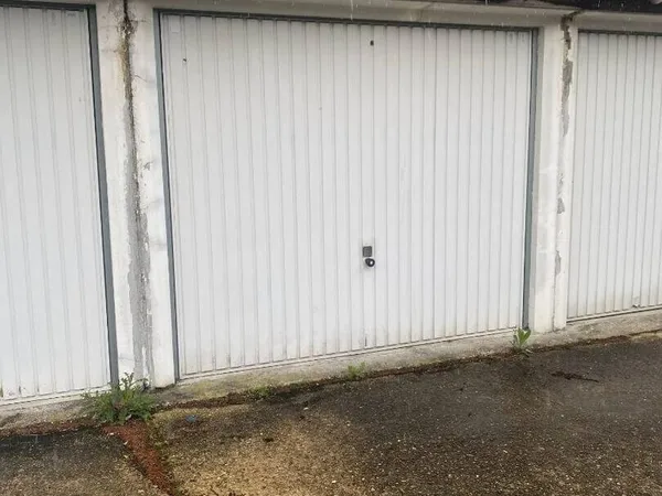 Parking 12 m²