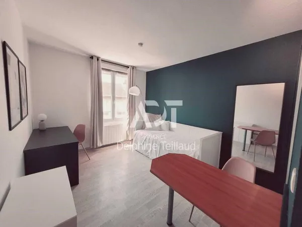 Studio 1 pièce 19 m²