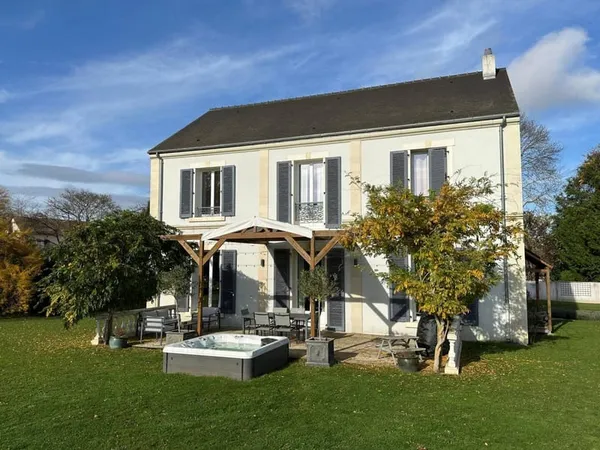 Maison 5 pièces 205 m²