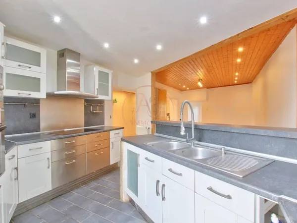 Appartement 4 pièces 94 m²