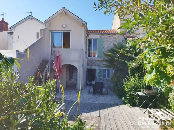 Maison 5 pièces 140 m²