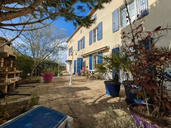 Maison 7 pièces 265 m²