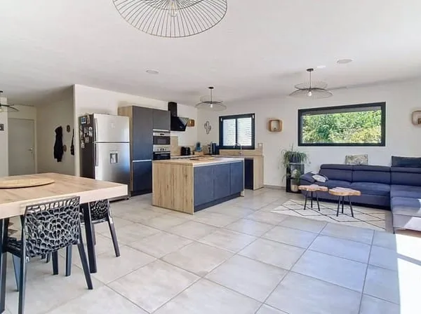 Maison de plain-pied 5 pièces 120 m²