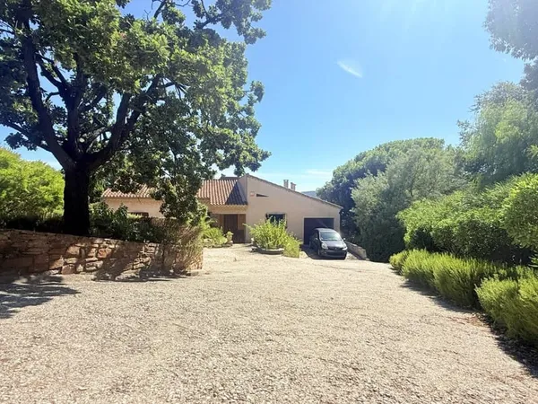 Villa 5 pièces 132 m²
