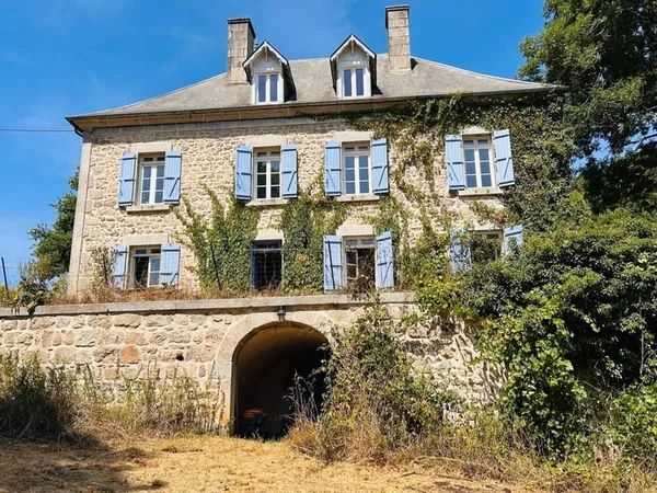 Maison 12 pièces 420 m²