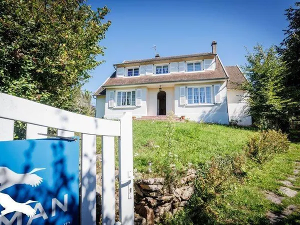 Maison 10 pièces 195 m²