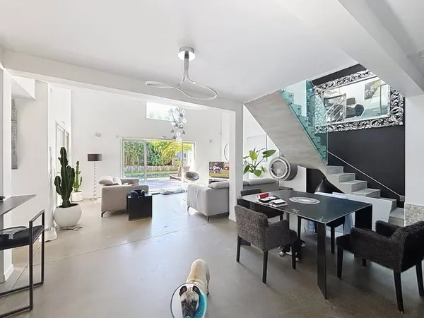 Maison 5 pièces 148 m²
