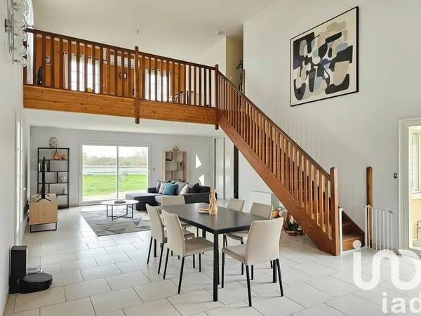 Maison 10 pièces 186 m²
