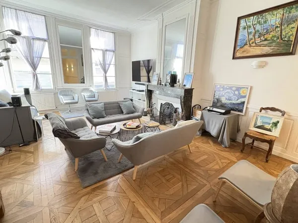 Appartement 5 pièces 155 m²