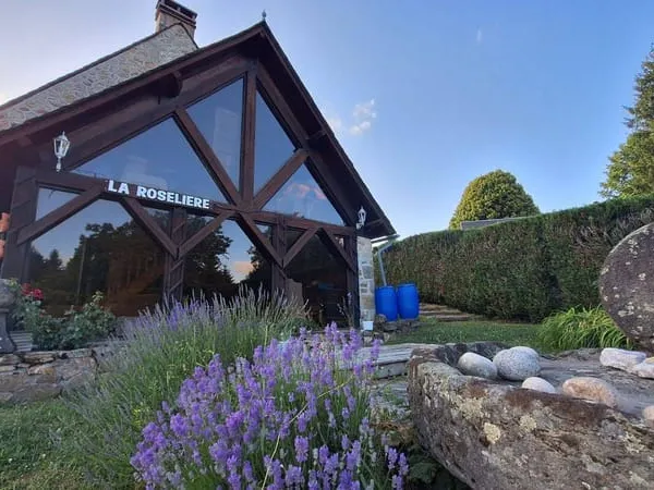 Maison 7 pièces 330 m²