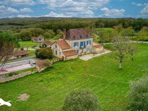 Maison 5 pièces 230 m²