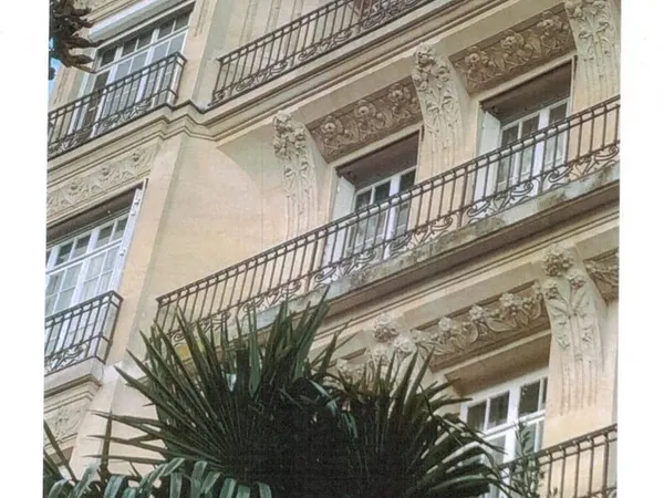 Appartement 6 pièces 306 m²