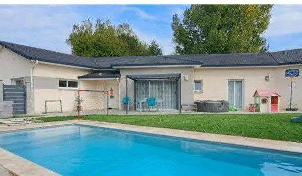 Maison 5 pièces 137 m²