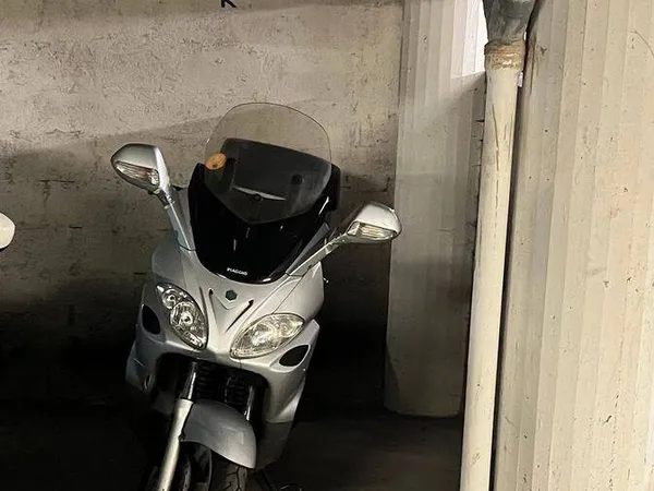 Parking 8 m²