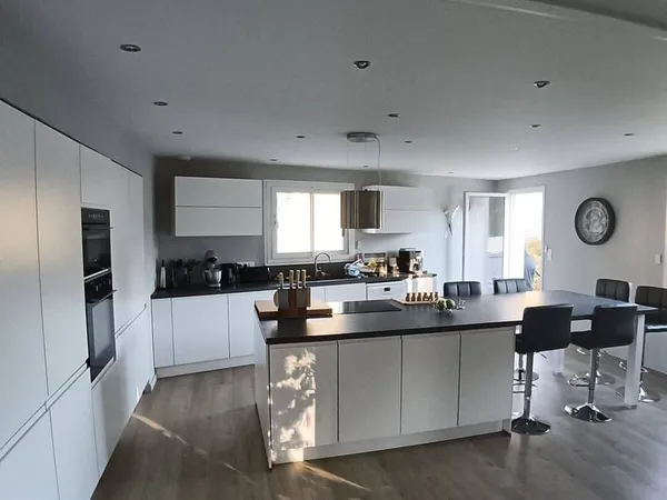 Maison 5 pièces 158 m²