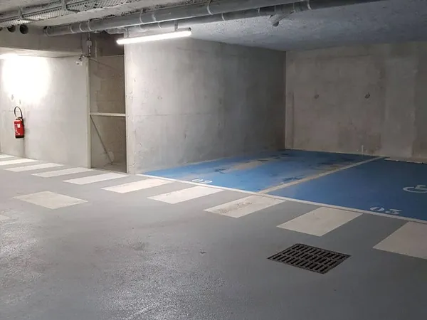 Parking 10 m²