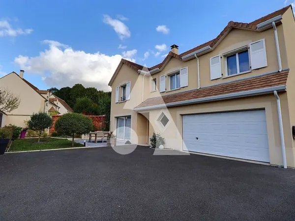 Maison 7 pièces 180 m²