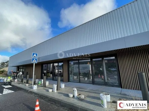 Local commercial 290 m²