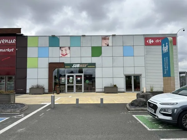 Local commercial 128 m²