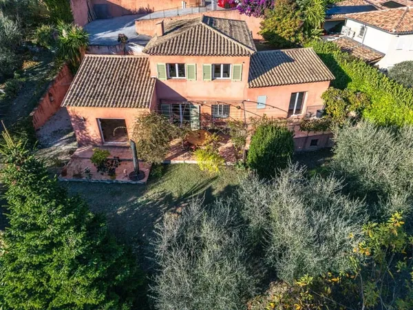 Maison 7 pièces 150 m²